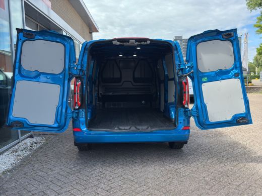 Ford E-Transit 340L2H1 218pk Limited 65kWh | Driver Ass. Pack Ultimate | LED Matrix | B&O | 360&deg; Camera | 2+3 ja... ActivLease financial lease