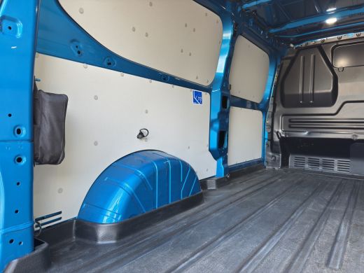 Ford E-Transit 340L2H1 218pk Limited 65kWh | Driver Ass. Pack Ultimate | LED Matrix | B&O | 360&deg; Camera | 2+3 ja... ActivLease financial lease