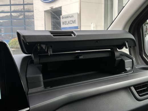 Ford Transit Custom 320 2.5 PHEV L2H1 Sport DC | Adap. Cruise Control | Winterpack | 360 Camera | Trekhaak | Keyless ... ActivLease financial lease