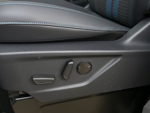 Ford Transit Custom 320 2.5 PHEV L2H1 Sport DC | Adap. Cruise Control | Winterpack | 360 Camera | Trekhaak | Keyless ... ActivLease financial lease
