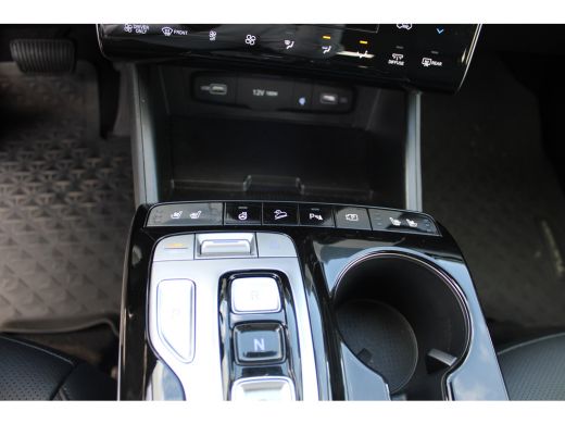 Hyundai Tucson 1.6 T-GDI PHEV 4WD | Stoelverwarming+/verkoeling | Achteruitrijcamera | Trekhaak | Achterbank in ... ActivLease financial lease