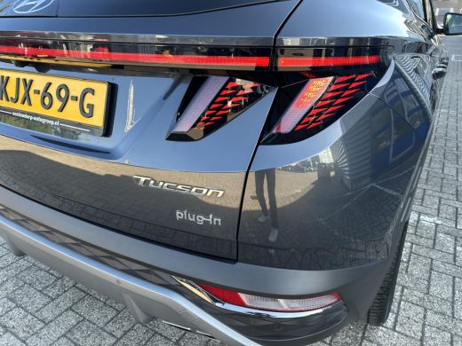 Hyundai Tucson 1.6 T-GDI PHEV Premium Sky 4WD | Panoramisch schuif/kantel dak | Apple Carplay/Android Auto | Sto... ActivLease financial lease