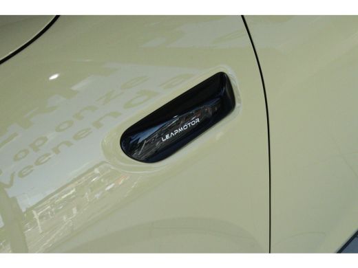 Leapmotor B05 ProMax Design 67.1 kWh "TEST HEM NU" | Adapt. Cruise | Pano | Stoel+stuurverwarming | 360 Camera ... ActivLease financial lease