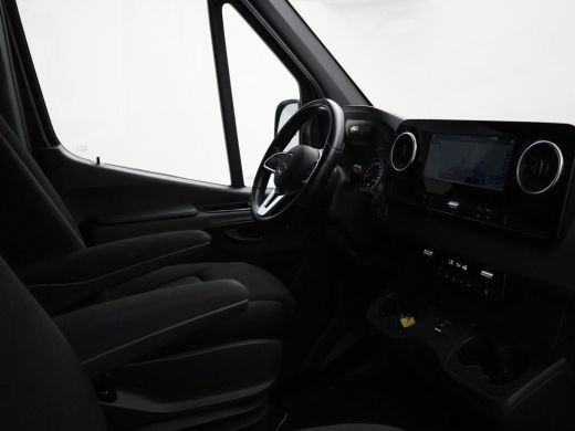 Mercedes-Benz Sprinter 319 3.0 CDI V6 190 PK L2H1 + LUCHTVERING | LED | ELEKTTR. SCHUIFDEUR | 360 CAMERA | 3500 KG TREKHAAK ActivLease financial lease