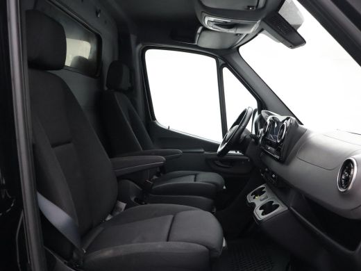 Mercedes-Benz Sprinter 319 3.0 CDI V6 190 PK L2H1 + LUCHTVERING | LED | ELEKTTR. SCHUIFDEUR | 360 CAMERA | 3500 KG TREKHAAK ActivLease financial lease
