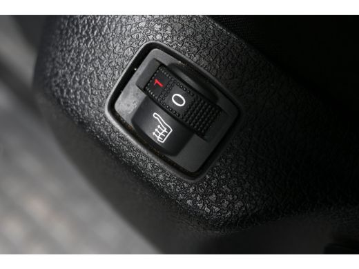 Opel Vivaro 2.0 DIESEL 145PK L3H1 / CAMERA / STOEL-STUURVERWARMING / 3-ZITS / BETIMMERING / NAVI / AIRCO / LE... ActivLease financial lease