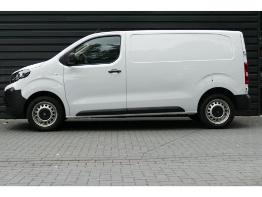 Opel Vivaro 2.0 DIESEL 145PK L3H1 / CAMERA / STOEL-STUURVERWARMING / 3-ZITS / BETIMMERING / NAVI / AIRCO / LE... ActivLease financial lease