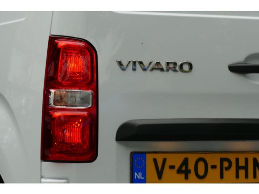 Opel Vivaro 2.0 DIESEL 145PK L3H1 / CAMERA / STOEL-STUURVERWARMING / 3-ZITS / BETIMMERING / NAVI / AIRCO / LE... ActivLease financial lease