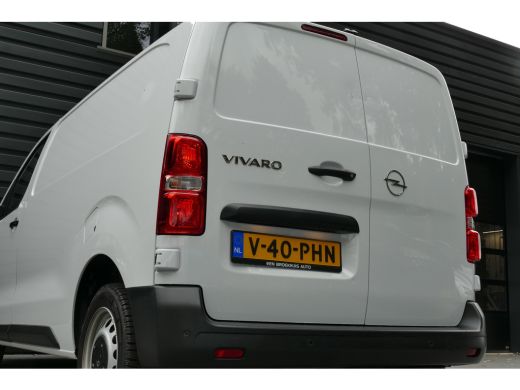Opel Vivaro 2.0 DIESEL 145PK L3H1 / CAMERA / STOEL-STUURVERWARMING / 3-ZITS / BETIMMERING / NAVI / AIRCO / LE... ActivLease financial lease