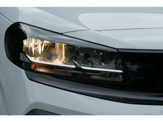 Opel Vivaro 2.0 DIESEL 145PK L3H1 / CAMERA / STOEL-STUURVERWARMING / 3-ZITS / BETIMMERING / NAVI / AIRCO / LE... ActivLease financial lease