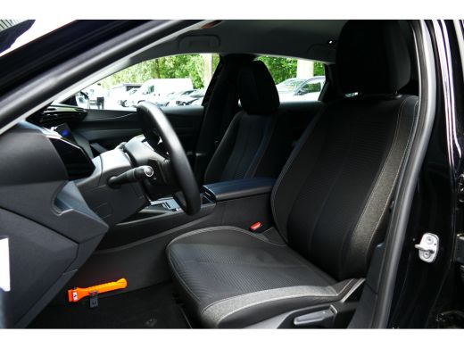 Peugeot 308 SW 1.6 PLUG-IN HYBRID 180PK ACTIVE PACK / AFN. TREKHAAK / SOH 99% / 17" LMV / LED / NAVI / CLIMA ... ActivLease financial lease