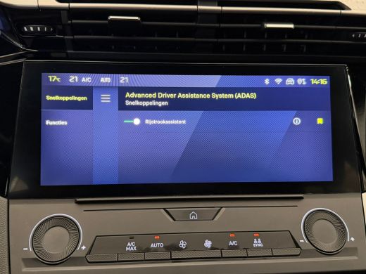 Peugeot 308 SW 1.6 PLUG-IN HYBRID 180PK ACTIVE PACK / AFN. TREKHAAK / SOH 99% / 17" LMV / LED / NAVI / CLIMA ... ActivLease financial lease