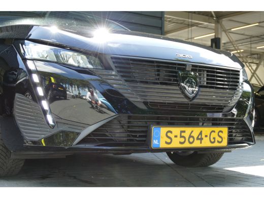 Peugeot 308 SW 1.6 PLUG-IN HYBRID 180PK ACTIVE PACK / AFN. TREKHAAK / SOH 99% / 17" LMV / LED / NAVI / CLIMA ... ActivLease financial lease