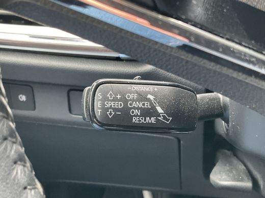 Skoda Enyaq iV 60 SOH 94.6% First Edition Adapt.Cruise Camera Carplay Stoel/Stuurverw. Sportline ActivLease financial lease