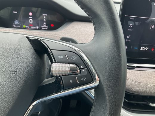 Skoda Enyaq iV 60 SOH 94.6% First Edition Adapt.Cruise Camera Carplay Stoel/Stuurverw. Sportline ActivLease financial lease