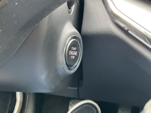 Skoda Enyaq iV 60 SOH 94.6% First Edition Adapt.Cruise Camera Carplay Stoel/Stuurverw. Sportline ActivLease financial lease