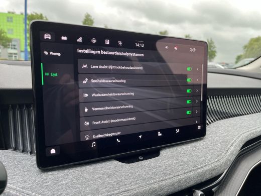 Skoda Superb Combi 1.5 TSI PHEV Selection | 204PK | Trekhaak | A.camera | Clima | ActivLease financial lease