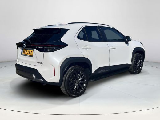 Toyota Yaris Cross 1.5 Hybrid Adventure | Stoelverwarming | Carplay | Parkeersensoren | Treeplanken | LED koplampen | ActivLease financial lease