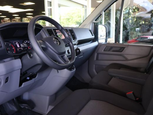 Volkswagen Crafter 35 2.0 TDI 140 PK L3H3 TWO-TONE + 3000 KG TREKHAAK | APPLE CARPLAY | CRUISE | SIDEBARS | NAVIGATIE ActivLease financial lease