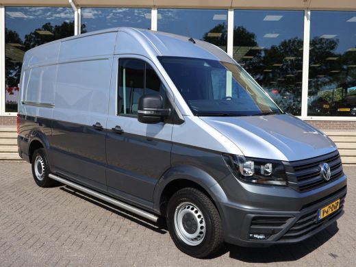 Volkswagen Crafter 35 2.0 TDI 140 PK L3H3 TWO-TONE + 3000 KG TREKHAAK | APPLE CARPLAY | CRUISE | SIDEBARS | NAVIGATIE ActivLease financial lease