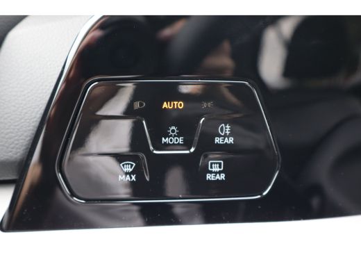 Volkswagen Golf 1.5 eHybrid Life Edition 204PK | Achteruitrijcamera | Apple Carplay/Android Auto|telefoonintegrat... ActivLease financial lease