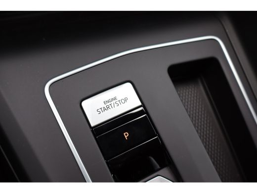 Volkswagen Golf 1.5 eHybrid Life Edition 204PK | Achteruitrijcamera | Apple Carplay/Android Auto|telefoonintegrat... ActivLease financial lease