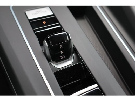 Volkswagen Golf 1.5 eHybrid Life Edition 204PK | Achteruitrijcamera | Apple Carplay/Android Auto|telefoonintegrat... ActivLease financial lease