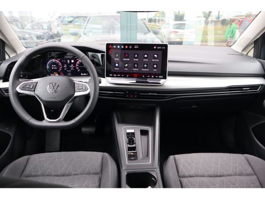 Volkswagen Golf 1.5 eHybrid Life Edition 204PK | Achteruitrijcamera | Apple Carplay/Android Auto|telefoonintegrat... ActivLease financial lease