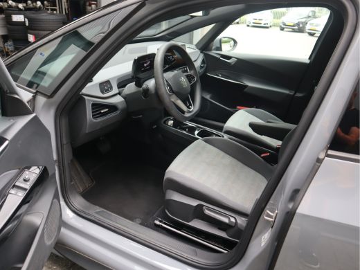 Volkswagen ID.3 Pure 45 kWh Navi / Carplay / Cruise / Climate / SOH 93.89% /  Btw auto ActivLease financial lease