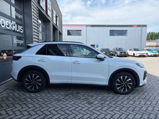Volkswagen T-Roc Life First Edition | CAMERA | APP.CONNECT | FULL.LED | 4 JAAR GARANTIE | ADAPT.CRUISE | KEYLESS |... ActivLease financial lease
