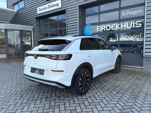Volkswagen T-Roc Life First Edition | CAMERA | APP.CONNECT | FULL.LED | 4 JAAR GARANTIE | ADAPT.CRUISE | KEYLESS |... ActivLease financial lease