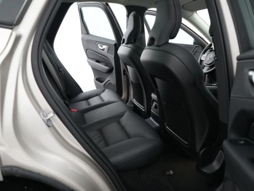 Volvo  XC60 T6 Recharge AWD Plus Dark | Panoramadak | 360&deg; Camera | Trekhaak | All Season | Leder | Keyless ActivLease financial lease