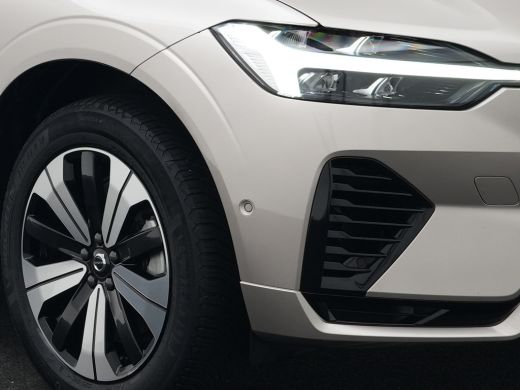 Volvo  XC60 T6 Recharge AWD Plus Dark | Panoramadak | 360&deg; Camera | Trekhaak | All Season | Leder | Keyless ActivLease financial lease
