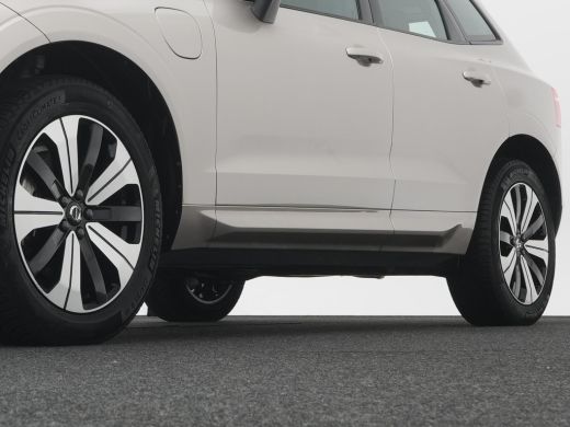 Volvo  XC60 T6 Recharge AWD Plus Dark | Panoramadak | 360&deg; Camera | Trekhaak | All Season | Leder | Keyless ActivLease financial lease