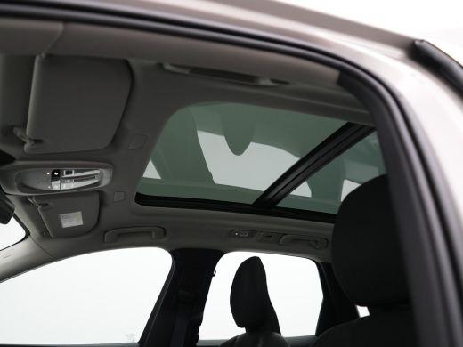 Volvo  XC60 T6 Recharge AWD Plus Dark | Panoramadak | 360&deg; Camera | Trekhaak | All Season | Leder | Keyless ActivLease financial lease