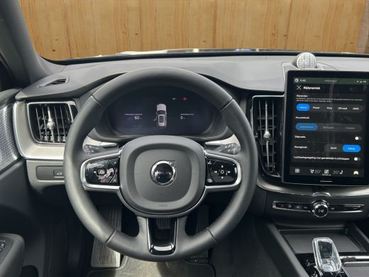 Volvo  XC60 T8 Plug-in hybrid AWD Ultra Dark | Heico bodykit + Uitlaat systeem | Spoorverbreder | 22 Inch | B... ActivLease financial lease