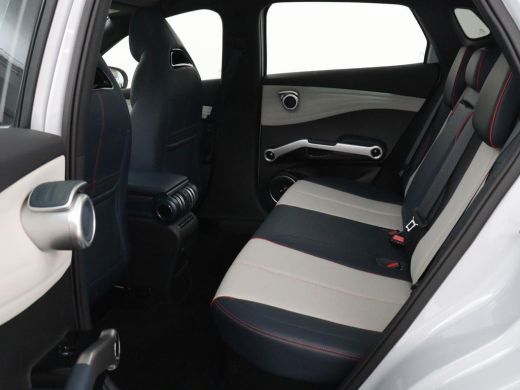 BYD ATTO 3 Comfort 60 kWh | Warmtepomp | 92.5% SOH | 3-Fase | Panoramadak | Adaptive cruise | 360 camera | D... ActivLease financial lease