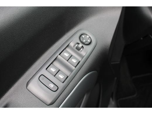 Citroën &euml;-Berlingo Shine 50 kWh | Fase 3 laden | SOH 100%| Navigatie | Camera | Apple carplay | Stoelverwarming | Cl... ActivLease financial lease