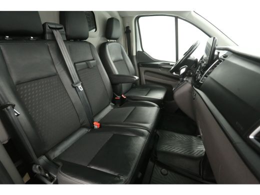 Ford Transit Custom 2.0 TDCI L1H1 Sport 185PK | Automaat | Airco | Cruise | Camera | Carplay | 3 Zits | 2xSchuifdeur ... ActivLease financial lease