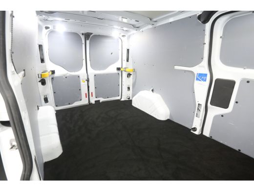 Ford Transit Custom 2.0 TDCI L1H1 Sport 185PK | Automaat | Airco | Cruise | Camera | Carplay | 3 Zits | 2xSchuifdeur ... ActivLease financial lease