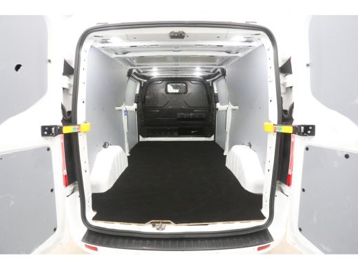 Ford Transit Custom 2.0 TDCI L1H1 Sport 185PK | Automaat | Airco | Cruise | Camera | Carplay | 3 Zits | 2xSchuifdeur ... ActivLease financial lease