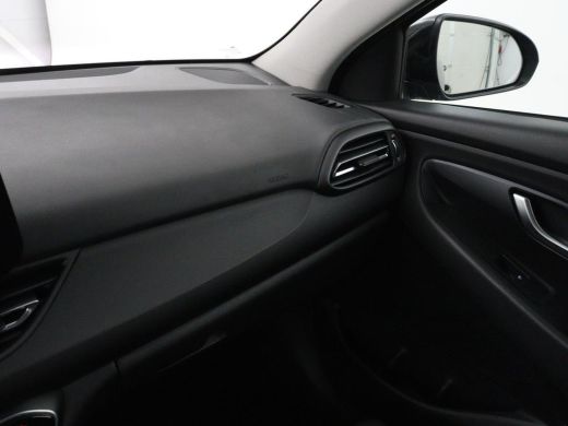 Hyundai i30 1.0 T-GDi MHEV Comfort Smart | Keyless | Navigatie | Adaptive cruise control | Carplay | Climate ... ActivLease financial lease