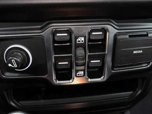 Jeep Wrangler Unlimited 4xe Hybride 380 Sahara / Trekhaak / Leder / Stuur-Stoelverwarming / Pdc.+Camera / Comf... ActivLease financial lease