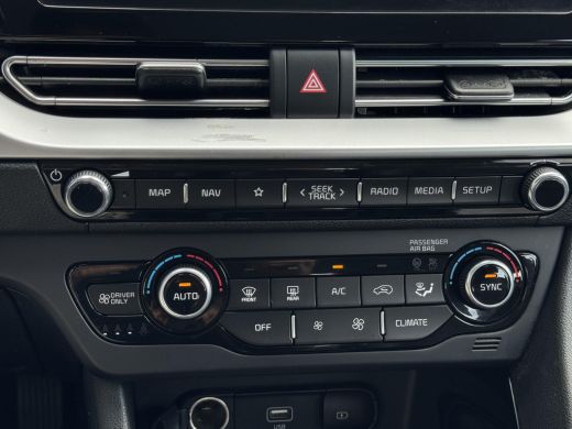 Kia Niro 1.6 GDi Hybrid DynamicLine NL-AUTO | CAMERA | LEDER | ActivLease financial lease