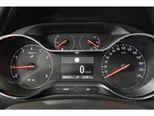 Opel Crossland 1.2 Turbo Elegance | 1e Eigenaar! | Dealer Onderhouden! | Trekhaak | LED | AGR Stoel | Navi By Ap... ActivLease financial lease