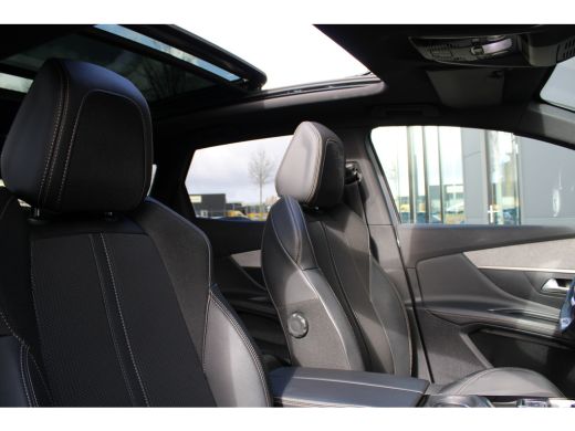 Peugeot 3008 1.6 HYbrid 225 GT | Panorama/schuifdak | Focal | Black Pack | Navigatie | Camera | 1e Eigenaar | ... ActivLease financial lease