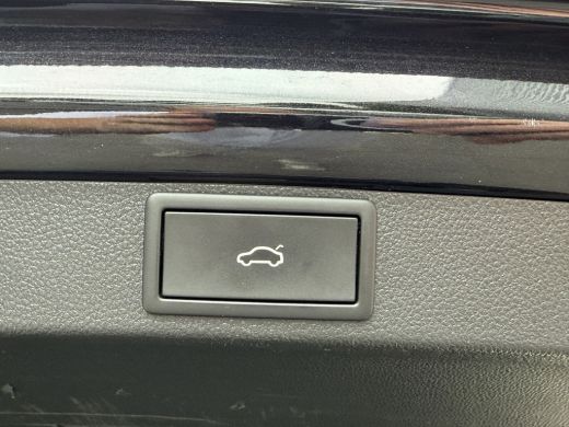 Skoda Octavia Combi 1.5 e-TSI Sport Line Pano-Head up-ACC-Keyless-Trekhaak-18" ActivLease financial lease