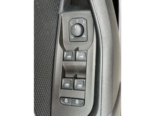 Skoda Octavia Combi 1.5 e-TSI Sport Line Pano-Head up-ACC-Keyless-Trekhaak-18" ActivLease financial lease