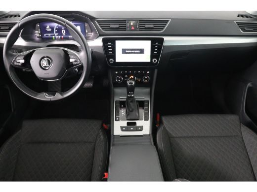 Skoda Superb Combi 1.5 TSI ACT Business Edition | Dealer Onderhouden! | Trekhaak | LED | Memory Zetel | Cruise... ActivLease financial lease