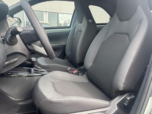 Toyota Aygo Hybrid 115 envy ActivLease financial lease